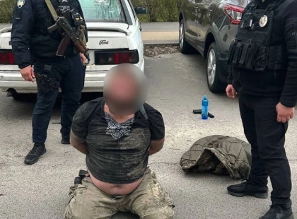 Стрілянина у Бучі: п’яний чоловік відкрив вогонь просто на вулиці — його затримала поліція