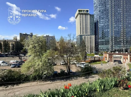 Клініка і паркінг на землі лікарні: прокуратура судиться через забудову в центрі Києва