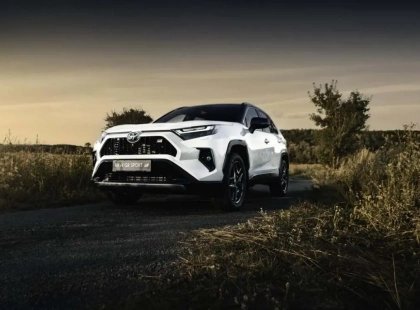 Чи підходить Toyota RAV4 для бездоріжжя: реальні тести