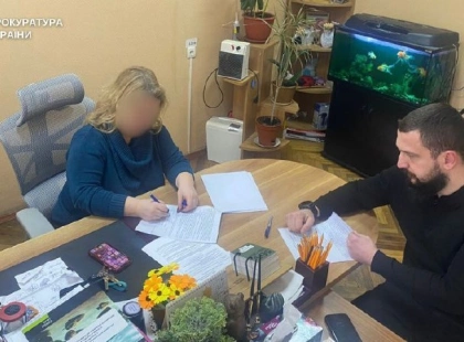 Ігнорувала сигнали про насильство: у Києві перед судом постане керівниця служби у справах дітей