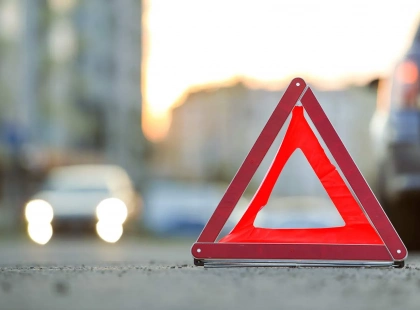 Біля ботсаду Гришка у Києві Maserati спричинив масштабну ДТП: є постраждалий