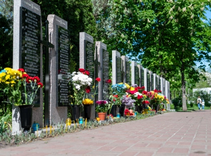 У Києві відкрили Алею пам’яті Героїв-оболонців