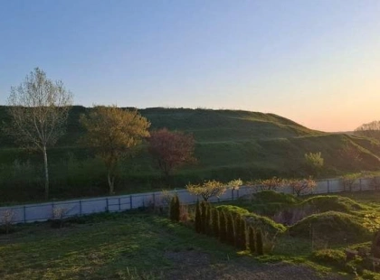 У Ташані на Київщині знайшли християнський некрополь XVIII–XIX століть і артефакти давньої історії