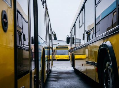 У Києві 16–17 травня змінять рух автобусів і тролейбуса №34 через ярмарки: перелік маршрутів