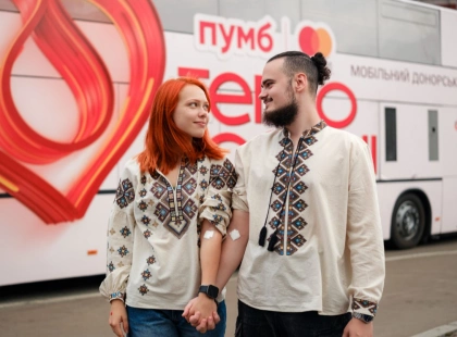 У Києві до Дня вишиванки проведуть мобільну донацію крові «Теплокровні» біля Музею Гончара