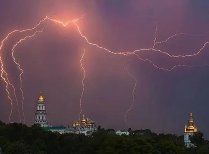 Грози та короткочасні дощі: для Києва й області оголосили жовтий рівень небезпеки