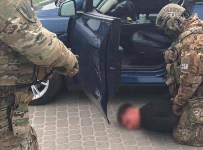 «Маршрут втечі» через ліси до Угорщини: у Києві ліквідували схему переправлення за кордон