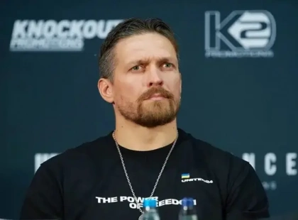 Родина Усика між Києвом і світом: що відомо про дружину та дітей боксера