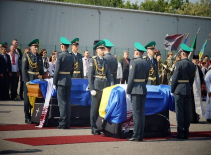У Києві відбудеться перепоховання Андрія Мельника та його дружини Софії