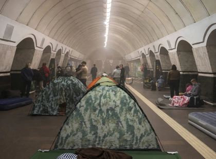 На станції метро «Лук’янівська» через вибухову хвилю почала сипатися стеля