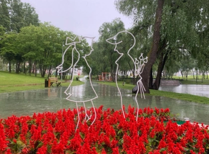 Лавандове поле та кримська альтанка: як виглядає парк на Троєщині