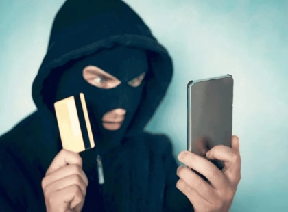 «Ви купували ліки з РФ»: шахраї лякають киян дзвінками від СБУ