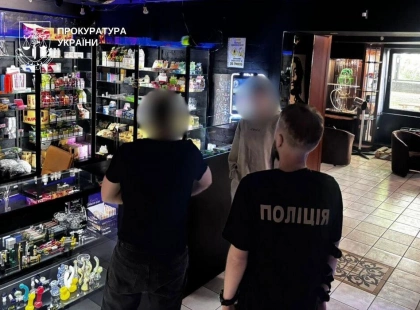У Києві вилучили вейпи та рідини на 12 млн грн: викрито масштабний нелегальний продаж