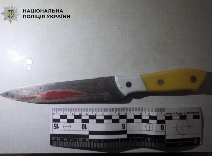 У Києві жінка смертельно поранила знайомого ножем під час застілля