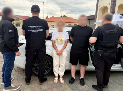 Жителів Київщини затримали на Закарпатті за організацію незаконного переправлення чоловіків до Румунії