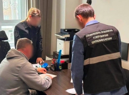 Мільйонні збитки на генераторах для ЗСУ: командиру частини та заступнику оголосили підозру
