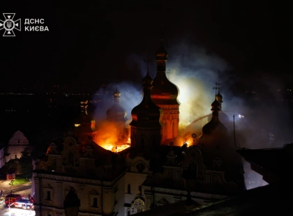 Удар по святинях: у Києві через атаку РФ палають Києво-Печерська Лавра та «Мистецький арсенал»