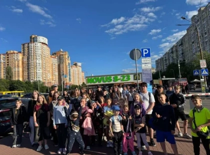 50 дітей із Гостомельської громади вирушили на відпочинок до озера Синевир