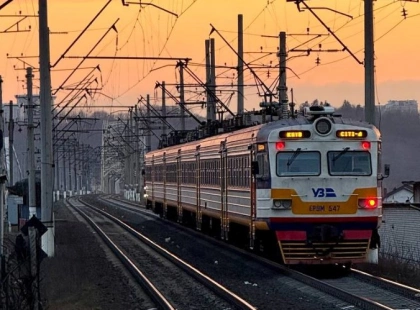 Kyiv City Express відновив рух кільцем: міст Почайна — Райдужний відкрили після ремонту