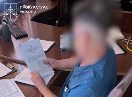 У Києві лікарю-хірургу повідомили про підозру через смерть військового після перелому ребра