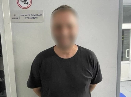 У Броварах чоловік намагався винести товари з супермаркету повз касу: йому загрожує до 8 років
