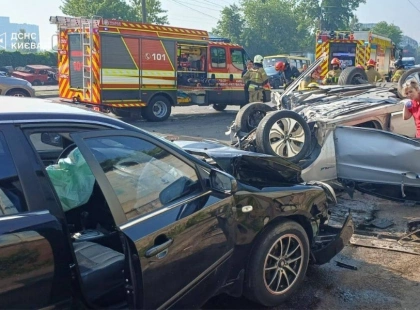 Ранкова ДТП у Подільському районі Києва: загинула жінка, четверо постраждалих