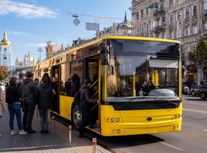 У Києві хочуть підвищити проїзд до 30 грн: кияни вимагають скасувати рішення