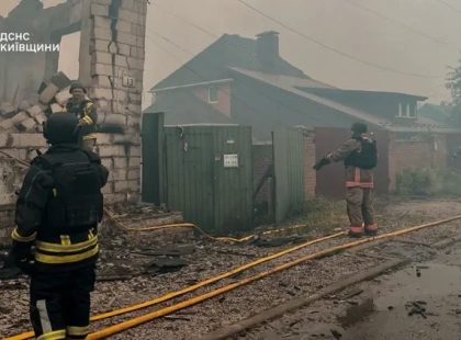 «Ми тебе відмиємо…» Зворушлива історія порятунку собаки, яка зникла після атаки на Київщину