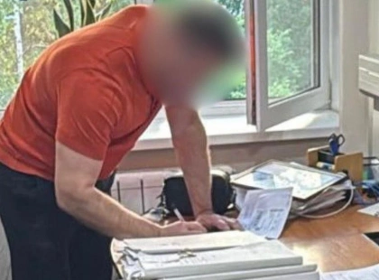 У Києві затримали адвоката та помічника судді за вимагання 3,5 тисячі доларів