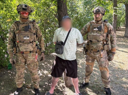 На Київщині наркотики до колонії ховали у цукерках і пакетах: викрили схему ув’язнених