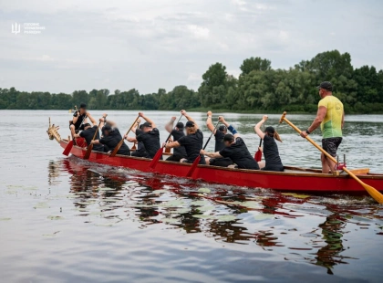 Ветерани ГУР перемогли на Dragon Boat Veterans Kyiv 2026 після двох тижнів тренувань