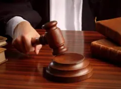 У Києві жінка підстрелила сусіда через зауваження: справу передали до суду