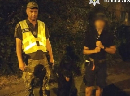 У Києві службовий пес Найт менш ніж за годину знайшов 13-річного хлопця, який пішов з дому
