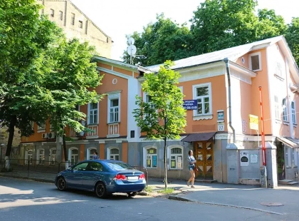 У Києві заявили про нищення Будинку з хлібною лавкою: активісти викликали поліцію