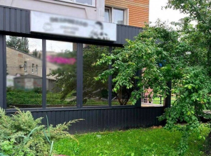 У Києві чоловік незаконно перебудував квартиру та відкрив приміщення під бізнес: йому оголосили підозру