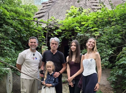 На Київщині добудовують хату за ескізами Тараса Шевченка