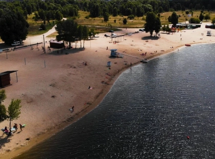 У Києві перевірили якість води на пляжах: де виявили перевищення показників