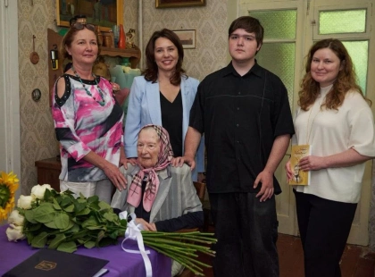 У Києві привітали зі 100-річчям Валентину Гончар — дружину Олеся Гончара