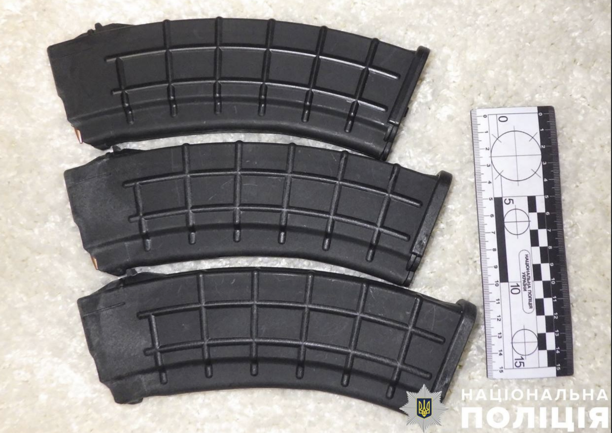 Чоловік кинув димову шашку в Голосіївському районі: затримано за зберігання боєприпасів - 3