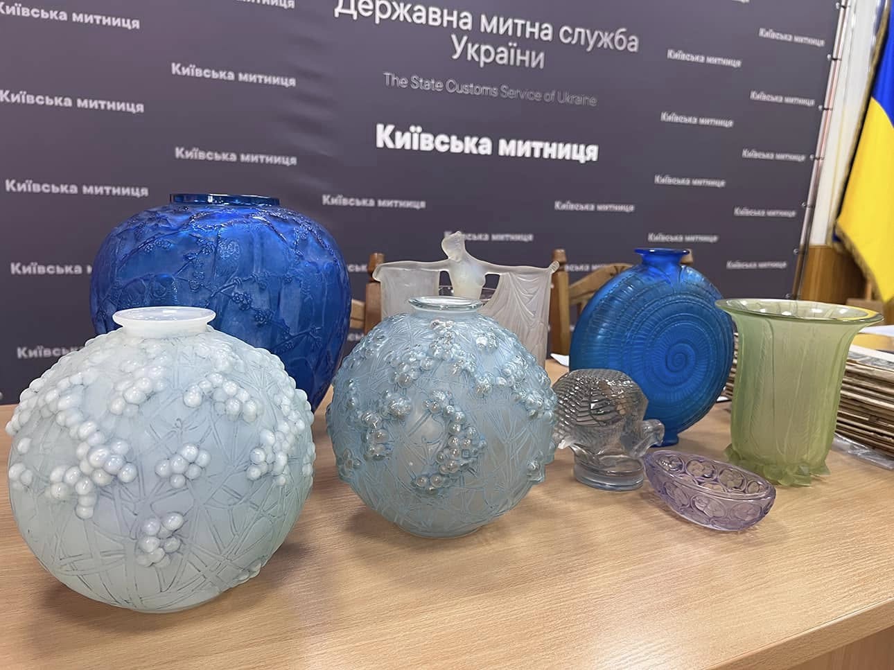 Київська митниця передала музеям понад 260 культурних цінностей, врятованих від незаконного вивезення - 3