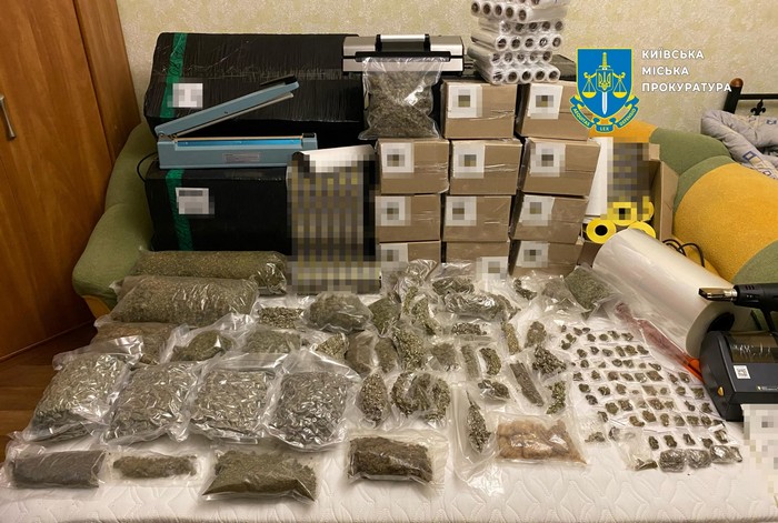 У Києві викрили наркоторговців з канабісом на суму ₴2 млн - 1