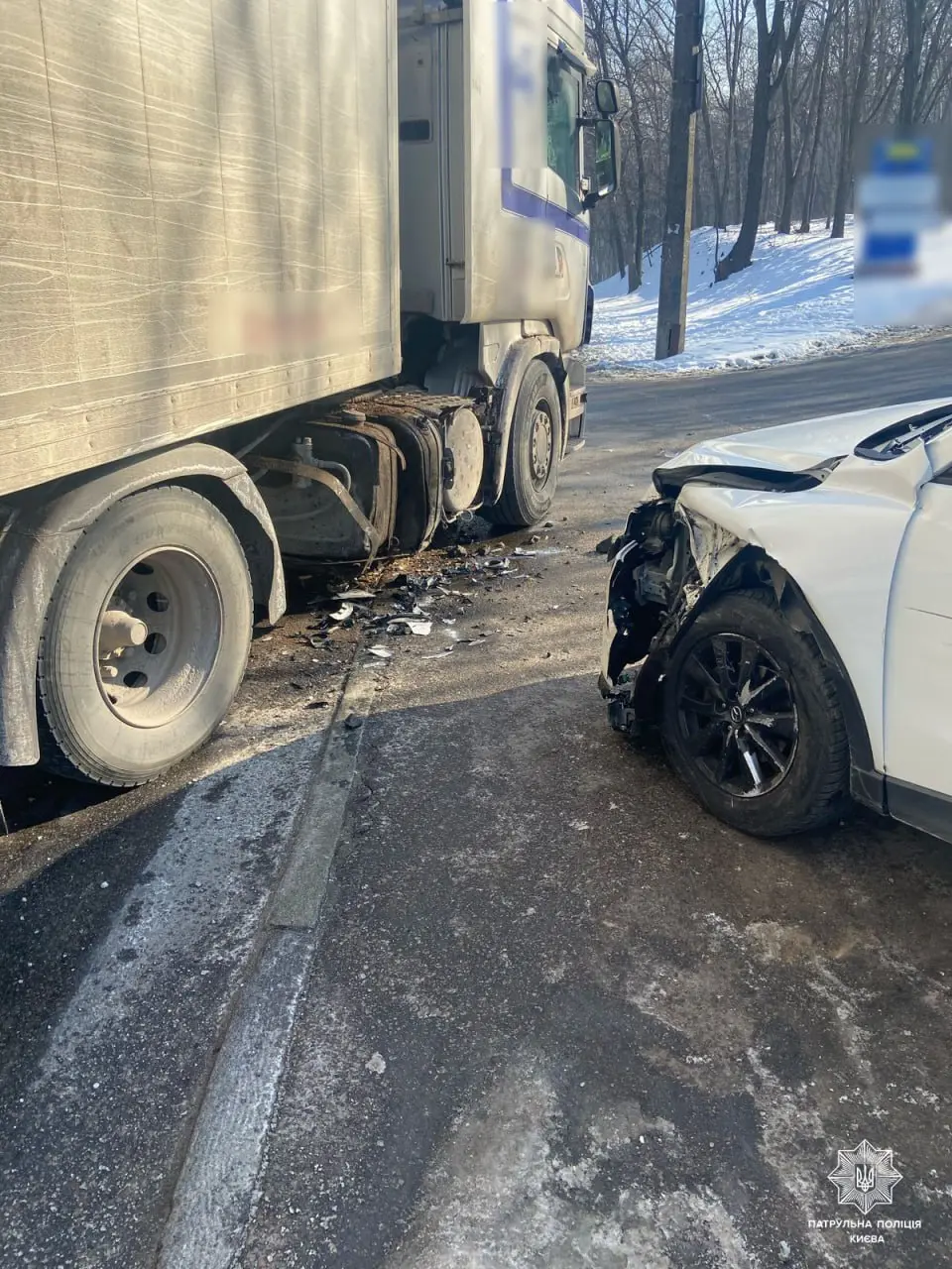 У Києві ускладнено рух у напрямку "Почайної" через ДТП - 1