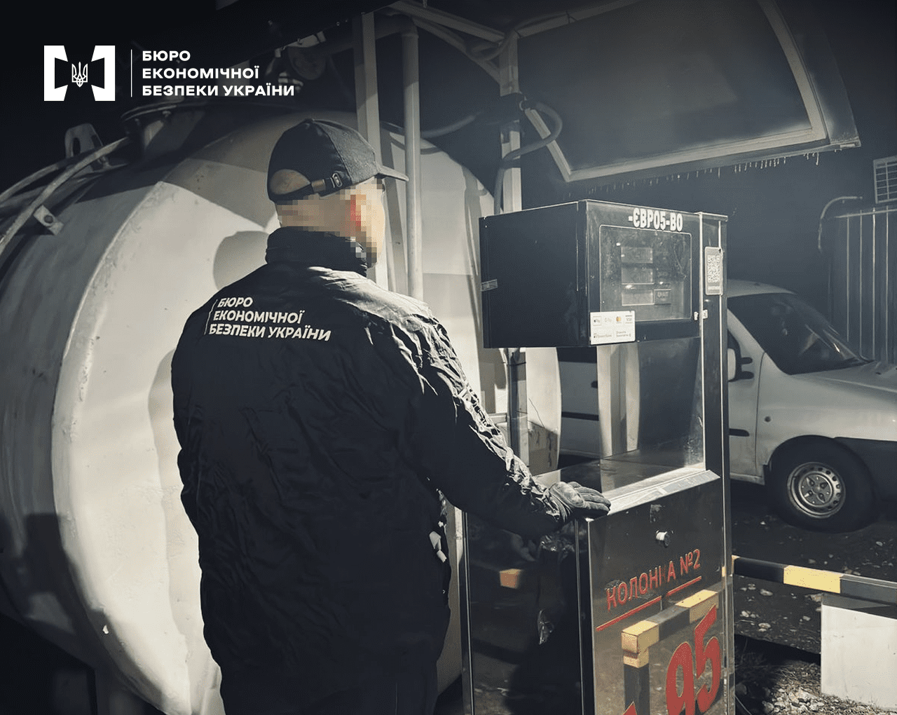 На Київщині викрили нелегальну АЗС: вилучено паливо на 1,2 млн грн - 1