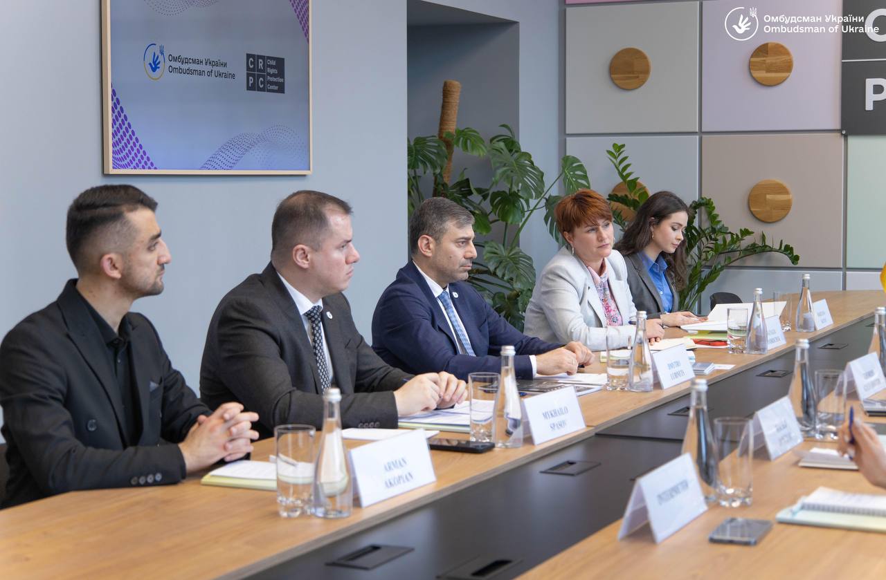 У Києві спецпосланниця Ради Європи відвідала Центр захисту прав дитини - 2