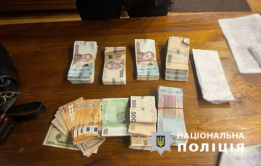 Масштабна афера в Києві: продавали фальшиві довідки про непридатність до служби - 2