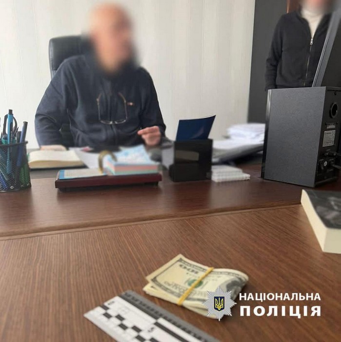 Суд над хабарником: у Києві викрили схему збагачення за митне сприяння - 1