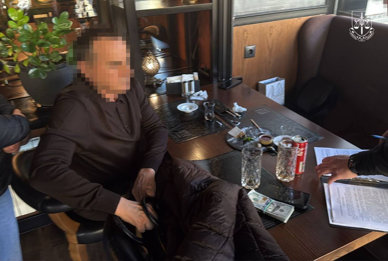 У Києві затримали депутата обласної ради за шахрайство: просив $10 тисяч за працевлаштування - 2