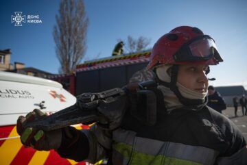 Ракетний удар і його наслідки: як відновлюють бізнес-центр на Оболоні - 1