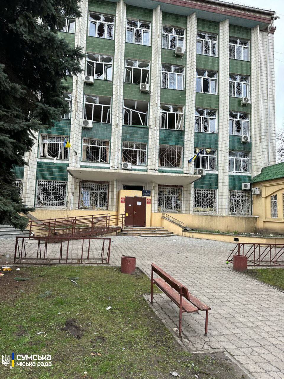 Ракетний удар по центру Сум: балістика влучила в тролейбус - 2