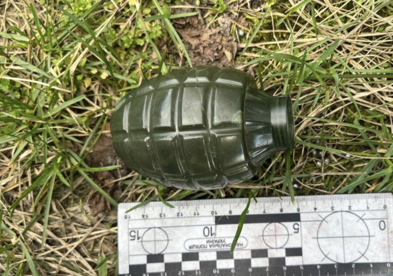 У Голосіївському районі Києва чоловік погрожував ножем та вибухівкою - 4